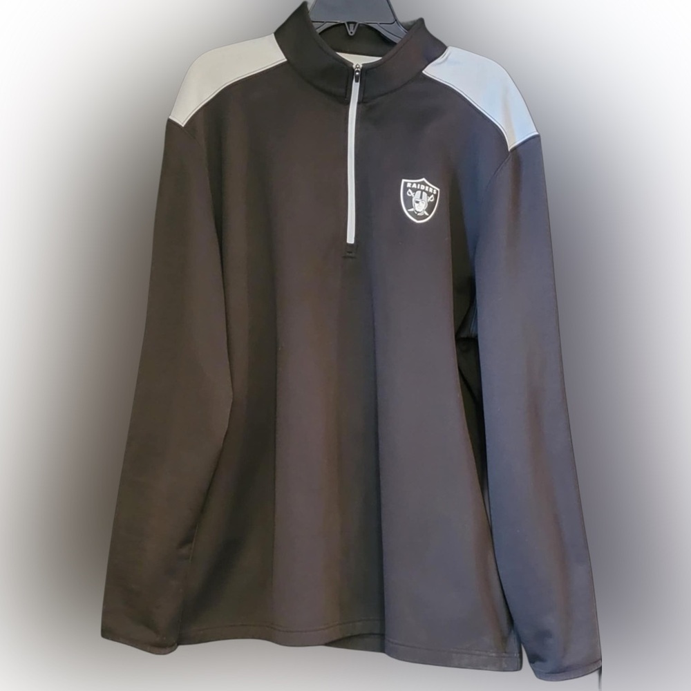 NFL Las Vegas Raiders Team Apparel Label in Black and Gray